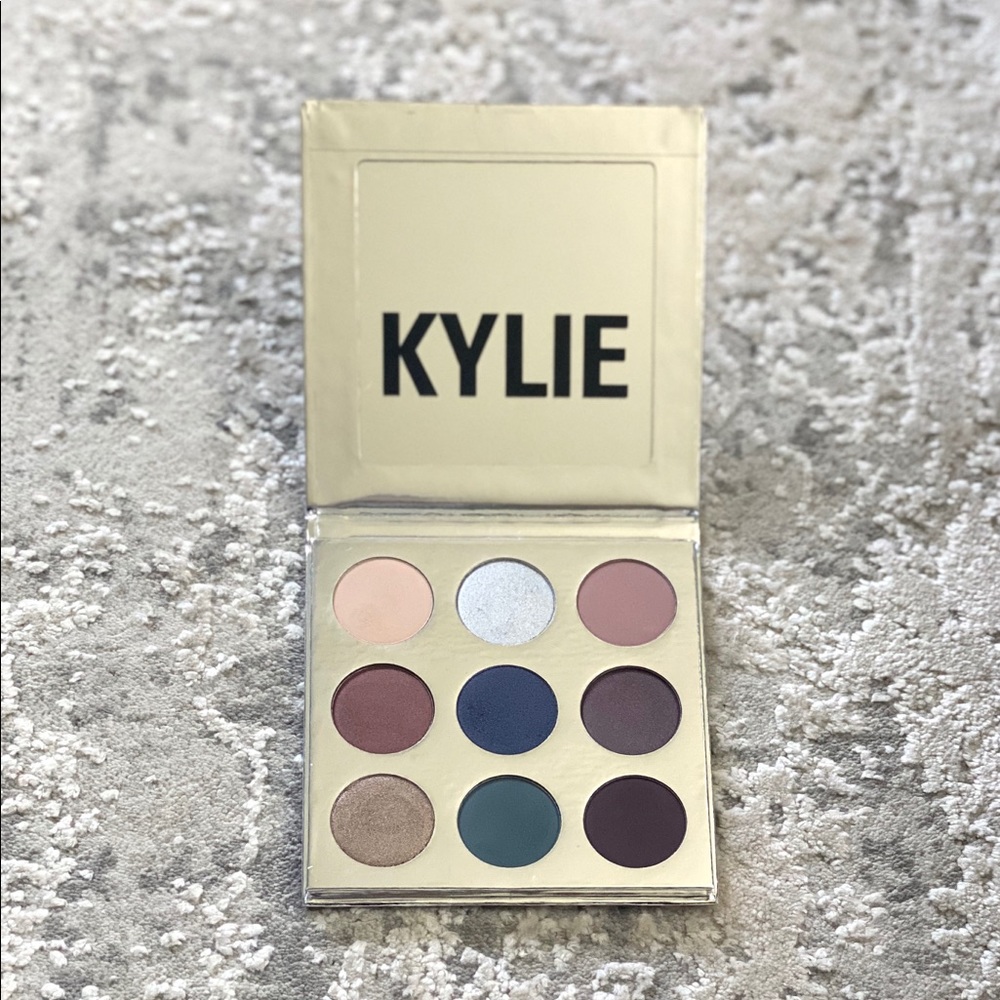 Kylie Cosmetics Holiday Eyeshadow Palette